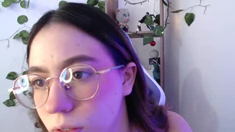   online show from February 7, 12:06 pm