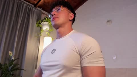 Blake Levi  Independent Model online show from February 9, 2:28 am