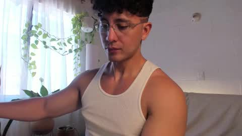 Blake Levi  Independent Model online show from February 4, 4:44 pm