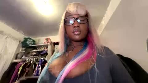 blasiangyal online show from April 28, 1:47 am