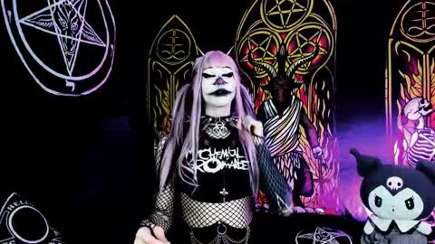   online show from October 8, 11:49 am