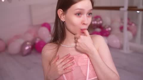  SHEILA  online show from October 25, 7:58 pm