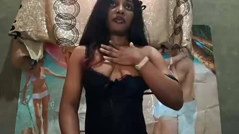 Lola online show from January 19, 11:20 am