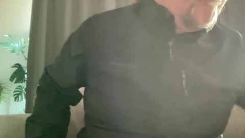 BlIdoL online show from November 19, 8:46 am