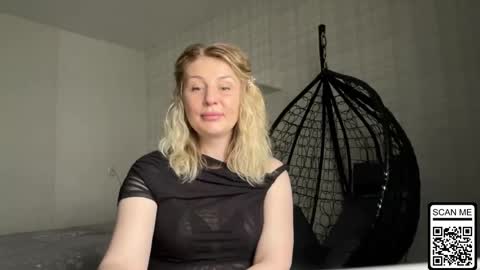 blondie_xoxoxo online show from April 21, 9:16 am