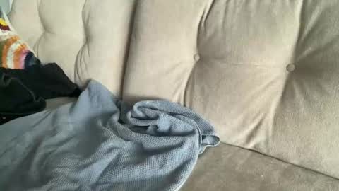 IM TRYNG online show from October 24, 5:57 pm