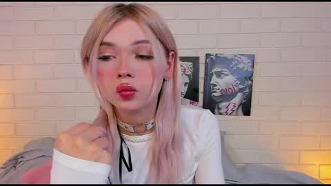 Snapshot of blondy_fina chatting on October 20, 5:12 am blondy_fina online show from October 20, 5:12 am