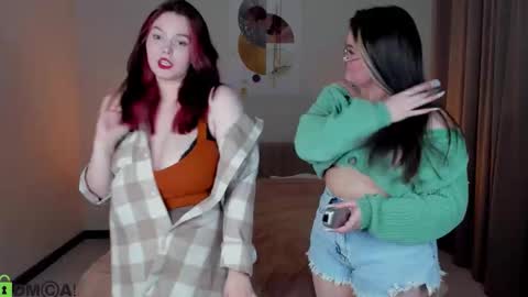 Bloom  Leila online show from March 6, 12:59 pm