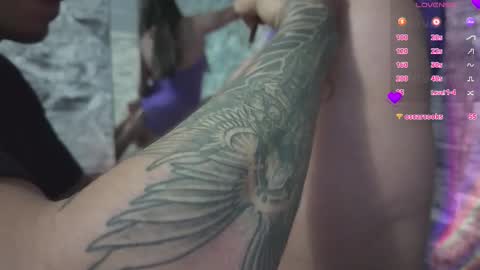 santiylola online show from March 15, 5:56 am