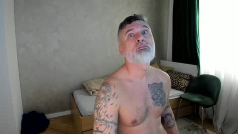 Nico online show from December 4, 8:28 am