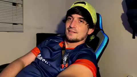 Snapshot of bls123 chatting on December 5, 10:28 am bls123 online show from December 5, 10:28 am