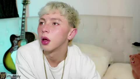 TAY   online show from February 25, 4:03 am