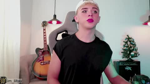 TAY   online show from December 4, 3:48 pm