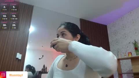 blue_tay1 online show from November 3, 12:06 pm