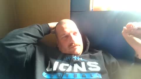 Snapshot of bluedemoneyes1986 chatting on March 12, 4:24 pm bluedemoneyes1986 online show from March 12, 4:24 pm