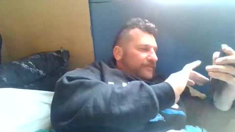 Snapshot of bluedemoneyes1986 chatting on February 24, 8:47 pm bluedemoneyes1986 online show from February 24, 8:47 pm