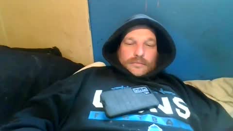 Snapshot of bluedemoneyes1986 chatting on February 26, 10:15 pm bluedemoneyes1986 online show from February 26, 10:15 pm