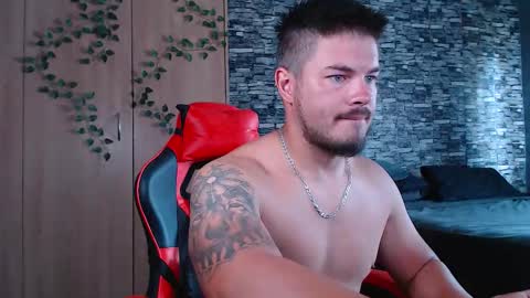 blueeyeboy0 online show from March 12, 9:57 am