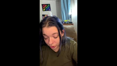 blueeyedbeauty92 online show from December 14, 2:18 am