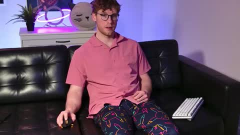 blueeyedtallguy online show from November 4, 2:46 am