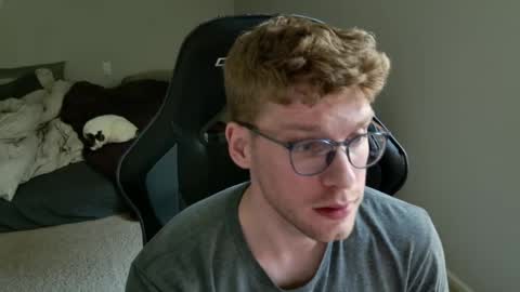 blueeyedtallguy online show from May 31, 12:31 am