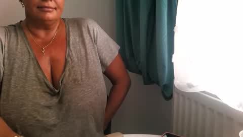 Snapshot of blueskysierra chatting on September 28, 11:52 am Sierra online show from September 28, 11:52 am