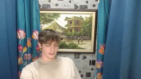 blueeyedboyisasia online show from May 15, 4:43 am