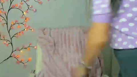 Kelly online show from December 16, 7:26 am