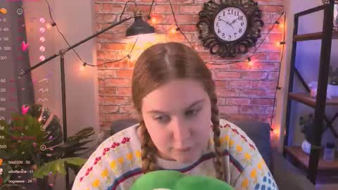 Snapshot of blush_ellie chatting on September 11, 2:40 pm Ellie3 online show from September 11, 2:40 pm