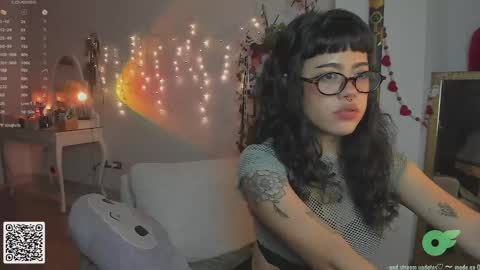 Snapshot of blushing_nymph chatting on February 24, 2:08 am   Im Nym  Justa nymph on twitter and IG online show from February 24, 2:08 am