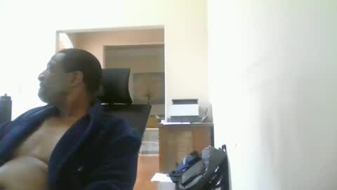 bluuthunder1914 online show from December 9, 5:08 pm