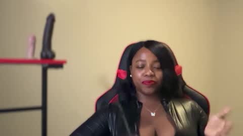       online show from December 1, 9:35 pm