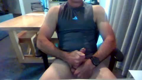 bob337733 online show from July 17, 10:33 pm