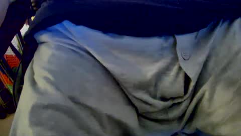 Snapshot of bobbie420_ chatting on January 28, 2:43 am bobbie420_ online show from January 28, 2:43 am