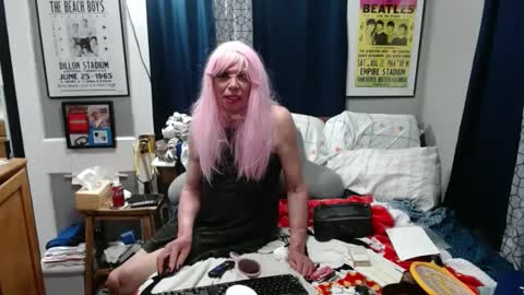 Bobbi online show from October 10, 3:01 am