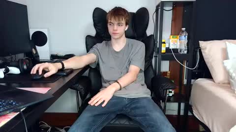 bobby72738 online show from September 24, 2:18 am