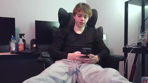 bobby72738 online show from February 7, 3:42 am