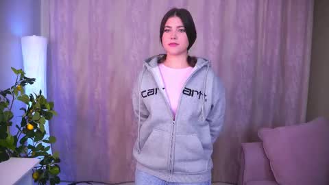 Lily online show from November 12, 3:09 am