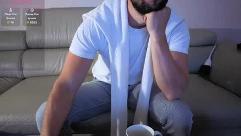 boiteasex online show from April 11, 4:06 am