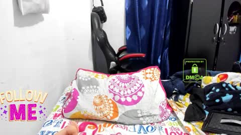 bonnie lam  hello welcome to my room I hope you have fun and you can reach your maximum pleasure here with me online show from November 30, 3:46 am