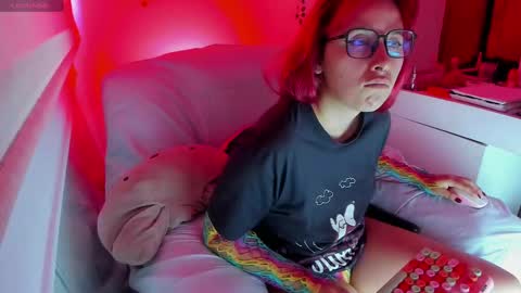 Bonnie Help me reach 500 likes online show from September 24, 6:14 pm