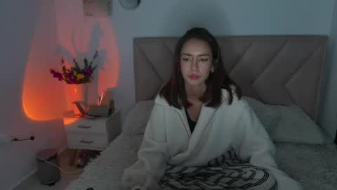 Bonnie  online show from May 28, 5:27 am