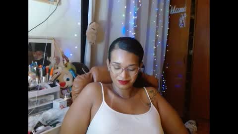 Queen Bon Vivantt online show from February 25, 12:03 am