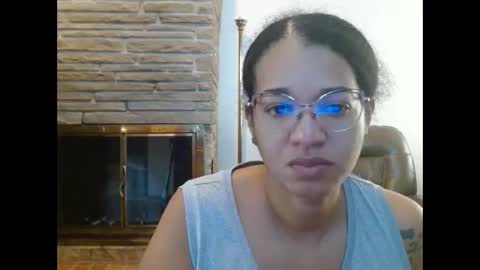 Queen Bon Vivantt online show from September 19, 12:42 pm