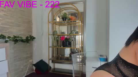 boobzilla_ online show from November 16, 8:55 pm