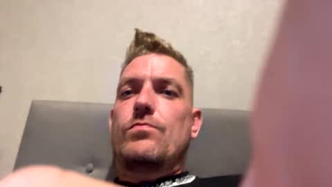 boomfxx1985 online show from September 17, 9:07 pm