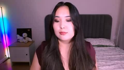 Mona online show from November 12, 5:15 pm