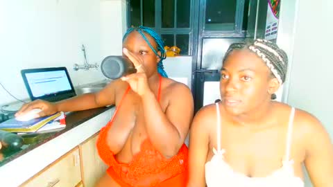 vee online show from February 3, 9:18 pm