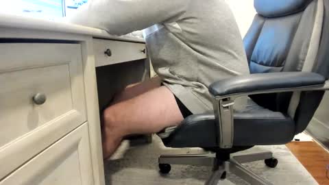 Snapshot of boredhorndog chatting on February 18, 2:38 pm Boredhorndog online show from February 18, 2:38 pm