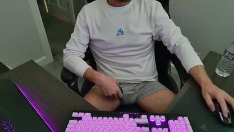 Snapshot of bostonmarine31 chatting on February 17, 7:55 pm bostonmarine31 online show from February 17, 7:55 pm